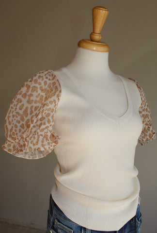 Sandy Leopard Puff Sleeve Top